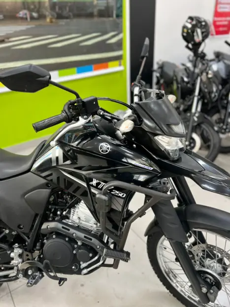 YAMAHA XTZ 250 LANDER, Foto 14