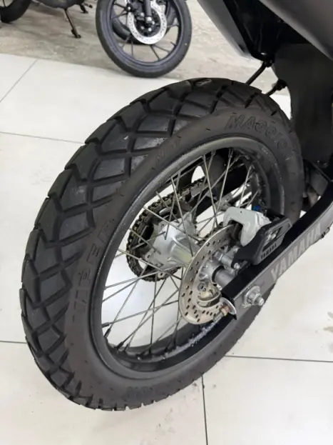 YAMAHA XTZ 250 LANDER, Foto 4