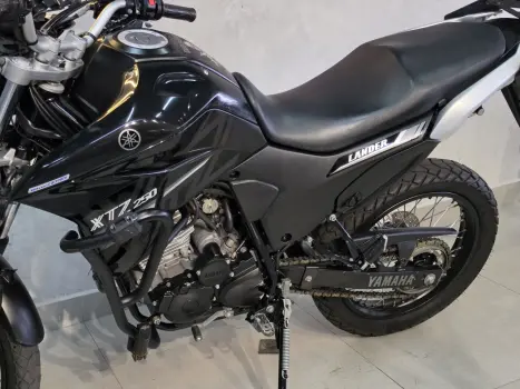 YAMAHA XTZ 250 LANDER, Foto 5