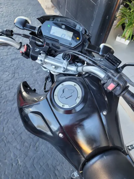 YAMAHA XTZ 250 LANDER, Foto 2