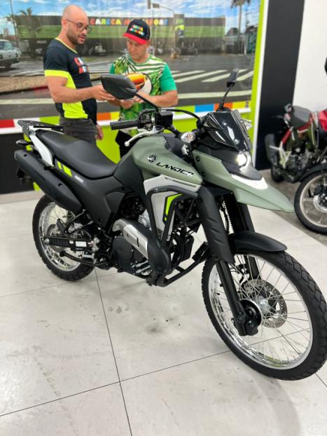 YAMAHA XTZ 250 LANDER, Foto 1