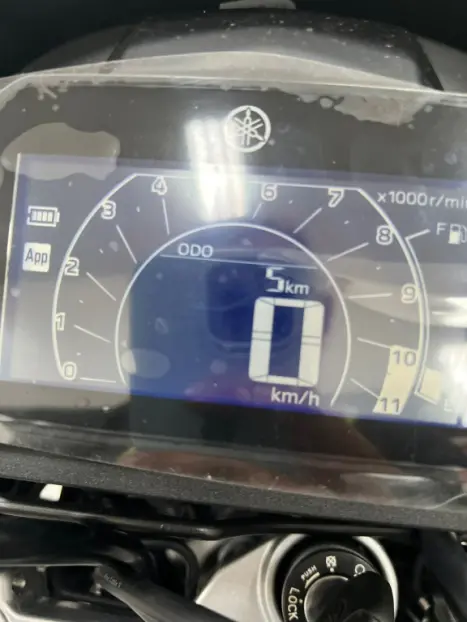 YAMAHA XTZ 250 LANDER, Foto 2