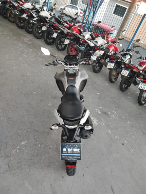 YAMAHA XTZ 250 LANDER, Foto 5