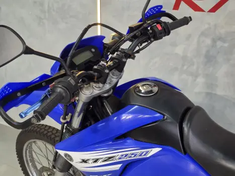 YAMAHA XTZ 250 LANDER, Foto 10