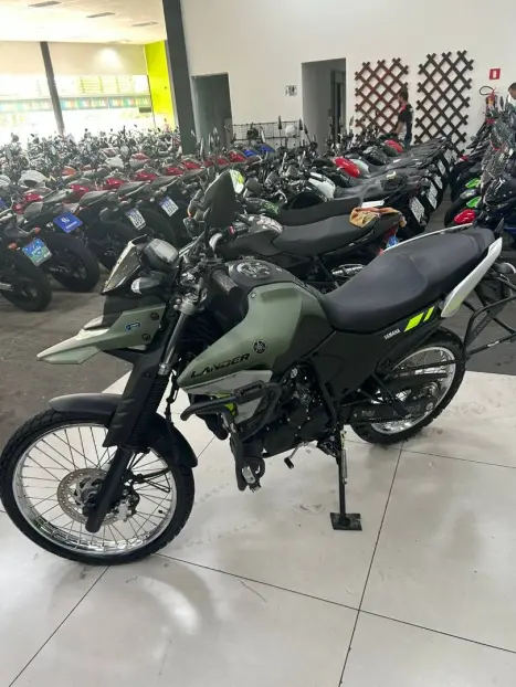 YAMAHA XTZ 250 LANDER, Foto 2