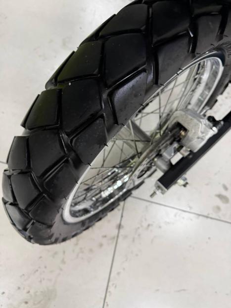 YAMAHA XTZ 250 LANDER, Foto 4