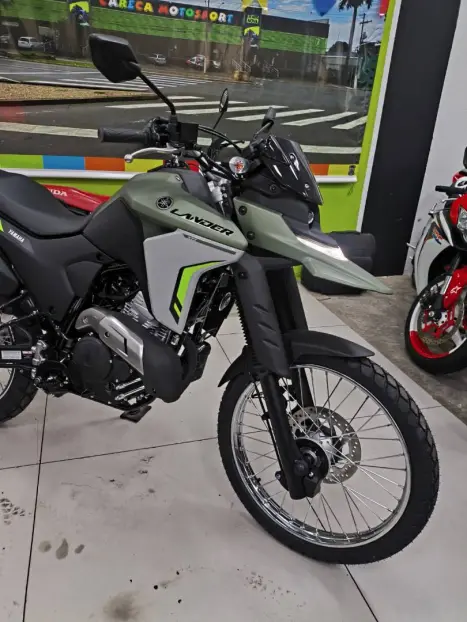 YAMAHA XTZ 250 LANDER, Foto 1