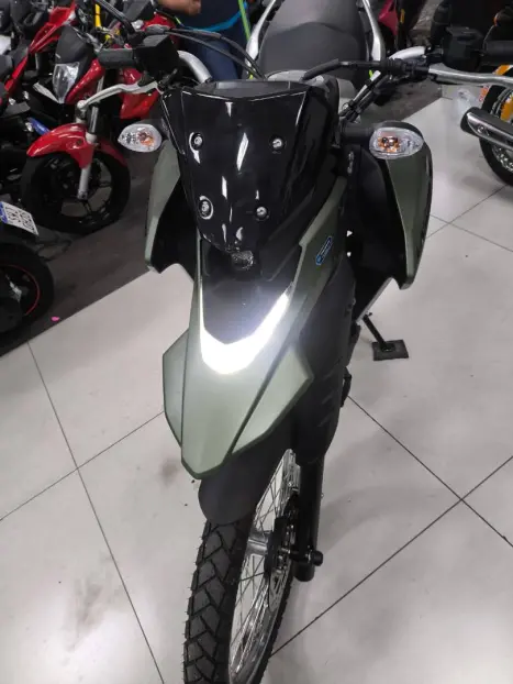 YAMAHA XTZ 250 LANDER, Foto 4
