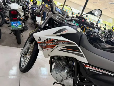 YAMAHA XTZ 250 LANDER, Foto 11