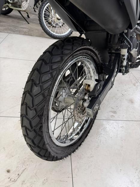 YAMAHA XTZ 250 LANDER, Foto 4