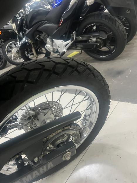 YAMAHA XTZ 250 LANDER, Foto 5