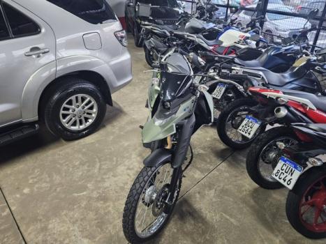 YAMAHA XTZ 250 LANDER, Foto 2