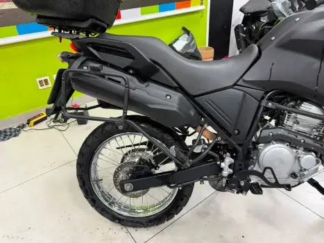 YAMAHA XTZ 250 TENER�, Foto 2