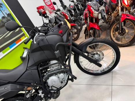 YAMAHA XTZ 250 TENER�, Foto 3