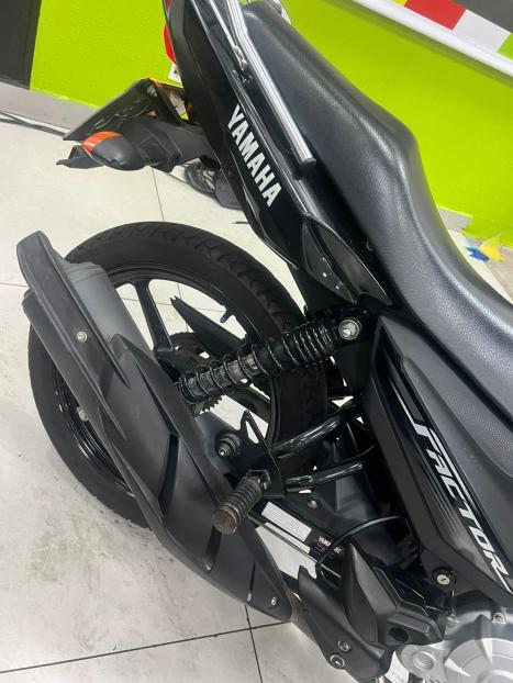 YAMAHA YBR 125 , Foto 9