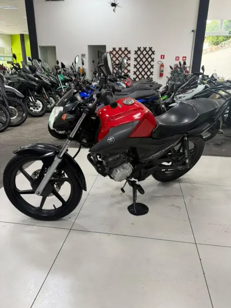 YAMAHA YBR 125 , Foto 5
