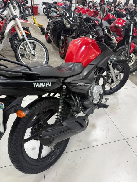 YAMAHA YBR 125 , Foto 7
