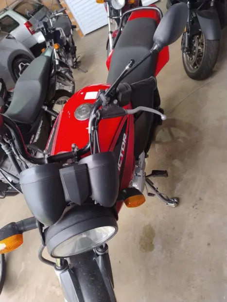 YAMAHA YBR 125 FACTOR  E, Foto 1