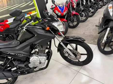 YAMAHA YBR 125 FACTOR ED, Foto 9