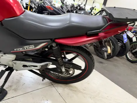 YAMAHA YBR 125 FACTOR ED, Foto 11