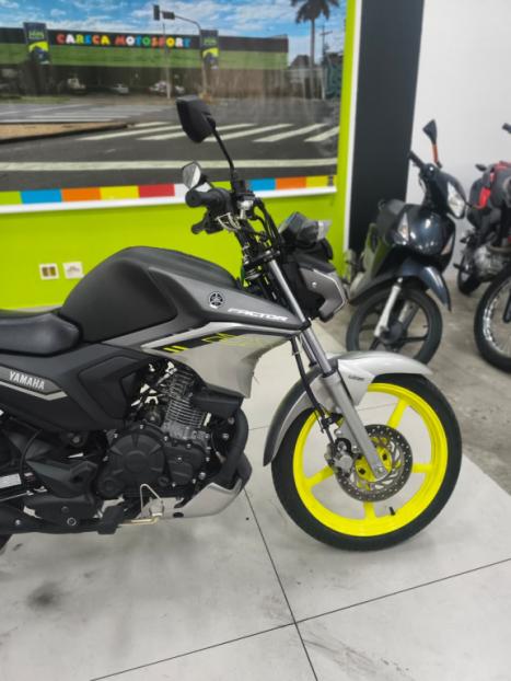 YAMAHA YBR 150 FACTOR ED, Foto 2