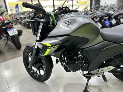 YAMAHA YS Fazer 250 , Foto 5