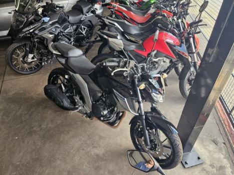 YAMAHA YS Fazer 250 , Foto 2