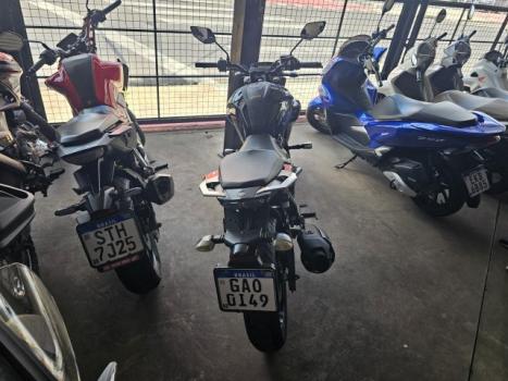 YAMAHA YS Fazer 250 , Foto 4