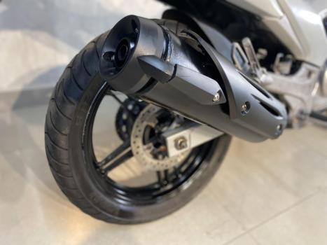 YAMAHA YS Fazer 250 , Foto 6
