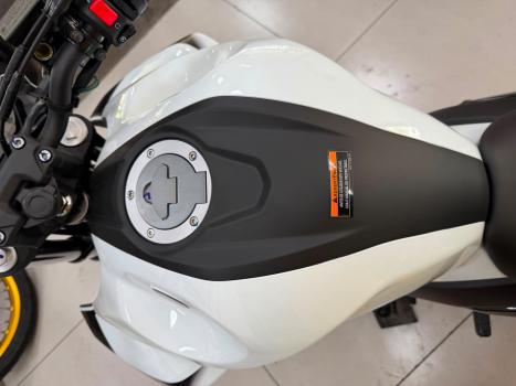 YAMAHA YS Fazer 250 , Foto 5
