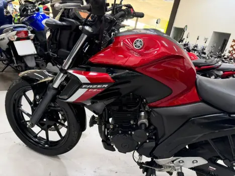 YAMAHA YS Fazer 250 , Foto 4