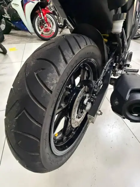 YAMAHA YS Fazer 250 , Foto 10