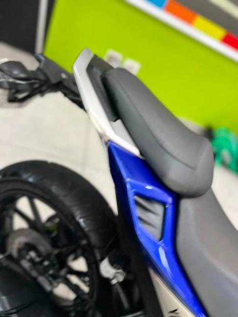 YAMAHA YS Fazer 250 , Foto 3