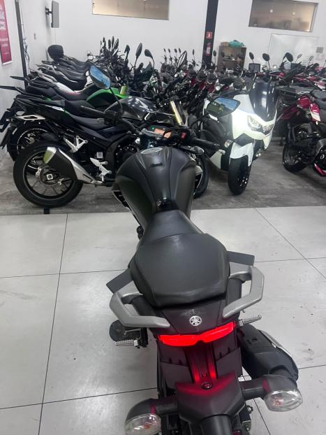 YAMAHA YS Fazer 250 , Foto 3