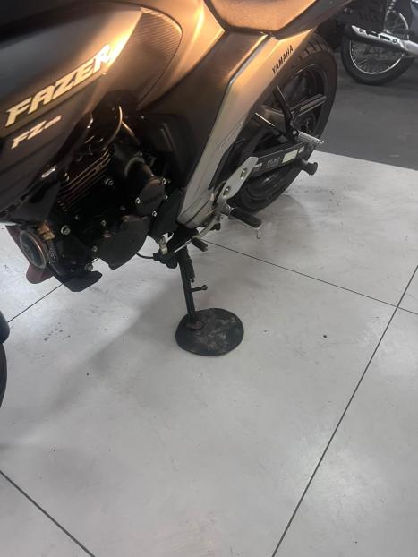 YAMAHA YS Fazer 250 , Foto 7