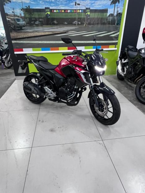 YAMAHA YS Fazer 250 , Foto 11