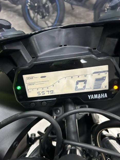 YAMAHA YZF R15 150 , Foto 3