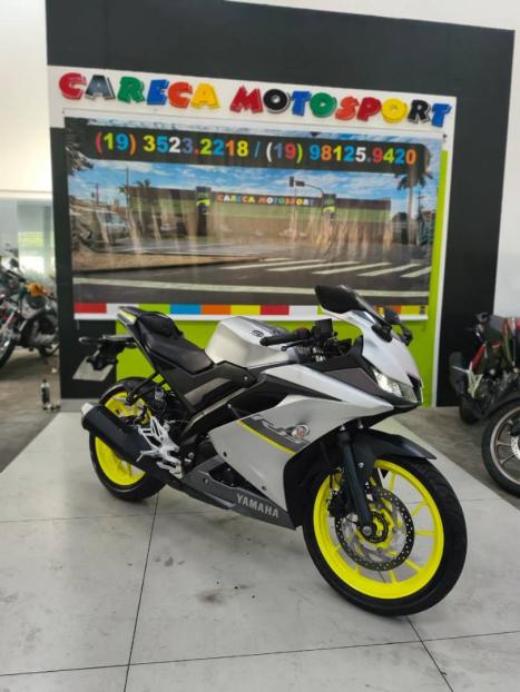 YAMAHA YZF R15 150 , Foto 3