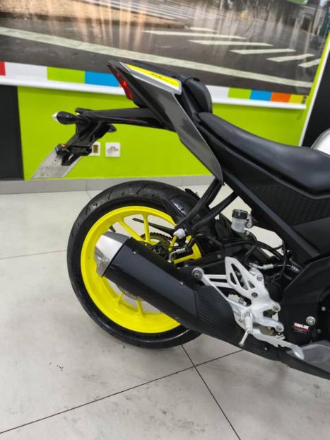 YAMAHA YZF R15 150 , Foto 5