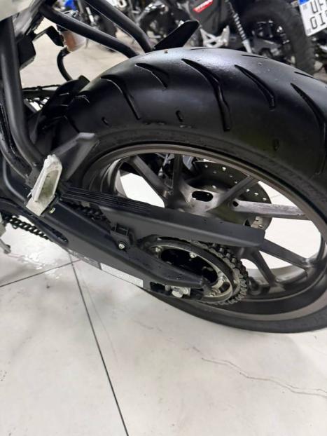 YAMAHA YZF R15 150 , Foto 9