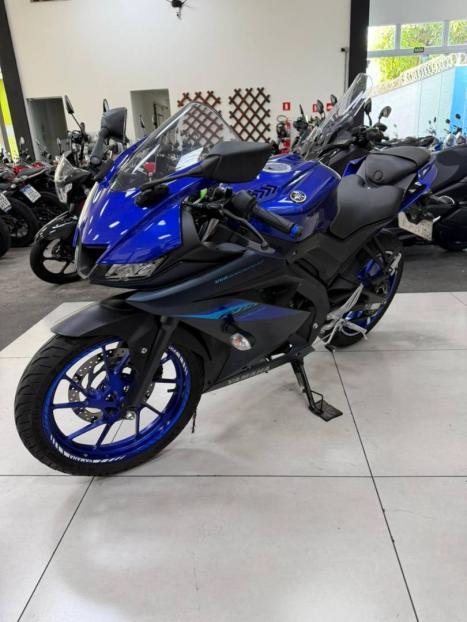 YAMAHA YZF R15 150 , Foto 2