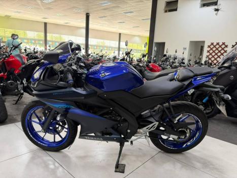 YAMAHA YZF R15 150 , Foto 3