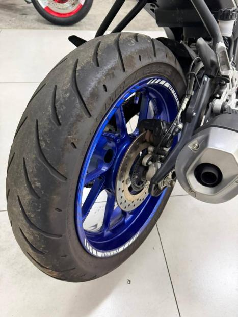 YAMAHA YZF R15 150 , Foto 4