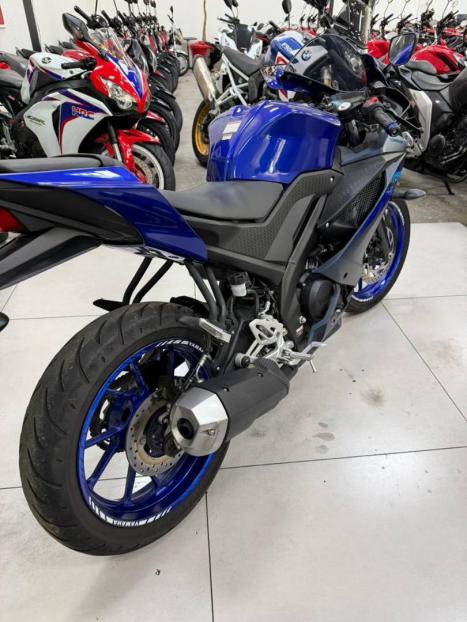 YAMAHA YZF R15 150 , Foto 6