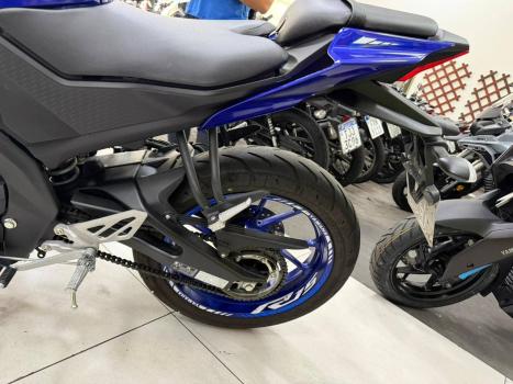 YAMAHA YZF R15 150 , Foto 7