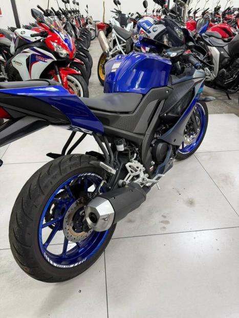 YAMAHA YZF R15 150 , Foto 10