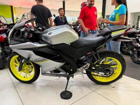 YAMAHA YZF R15 150 , Foto 6