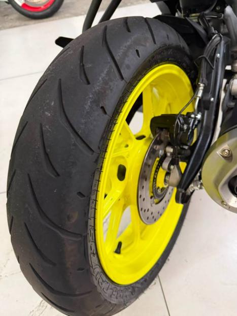 YAMAHA YZF R15 150 , Foto 11