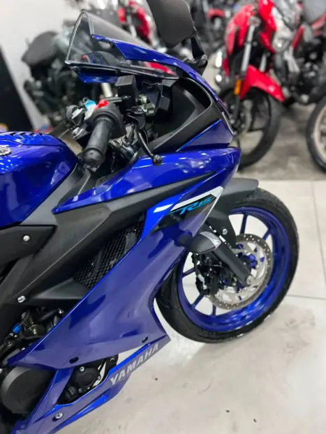 YAMAHA YZF R15 150 , Foto 5