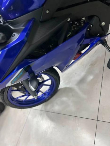 YAMAHA YZF R15 150 , Foto 10